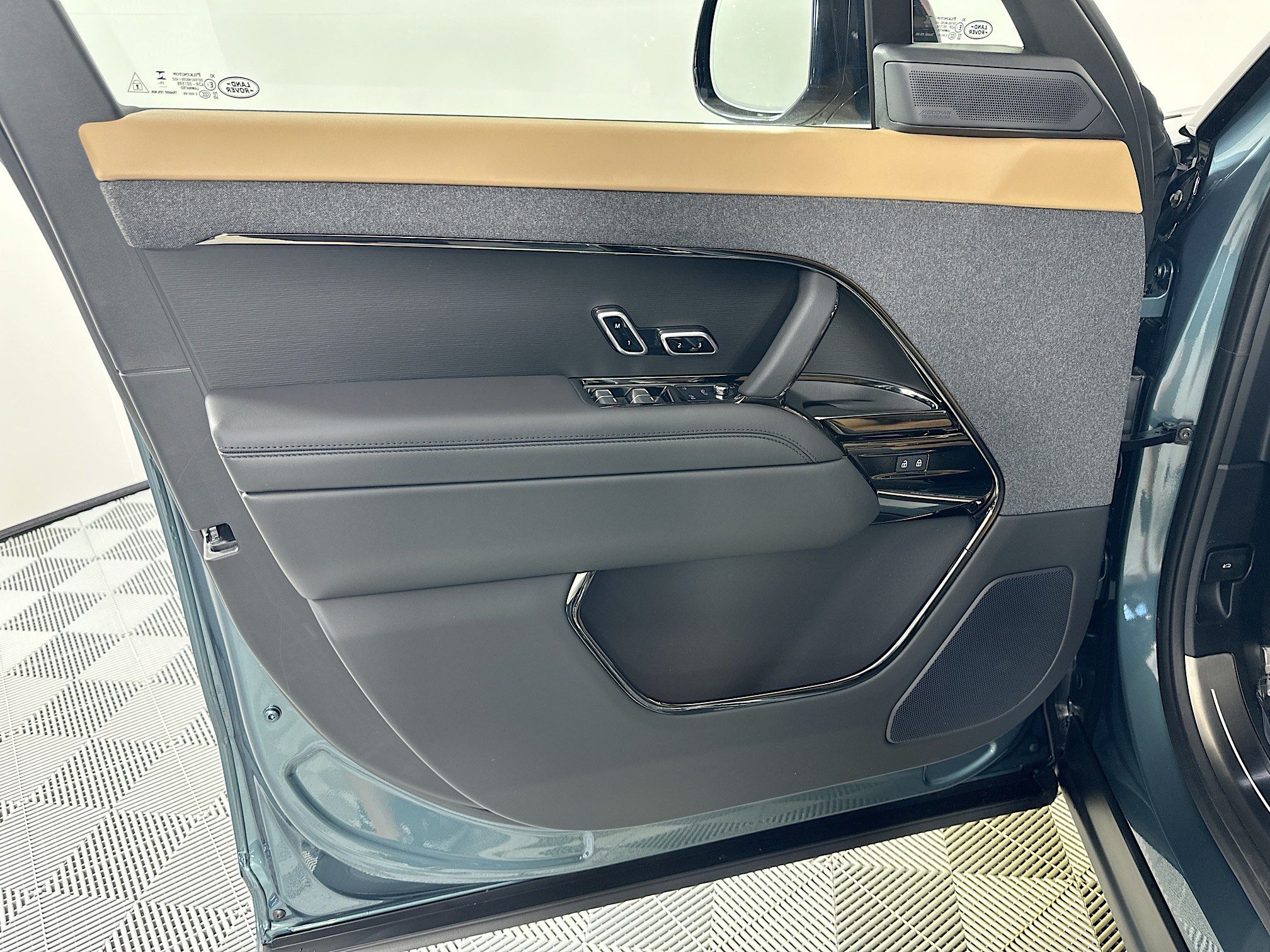 new 2026 Land Rover Range Rover Sport car, priced at $103,165