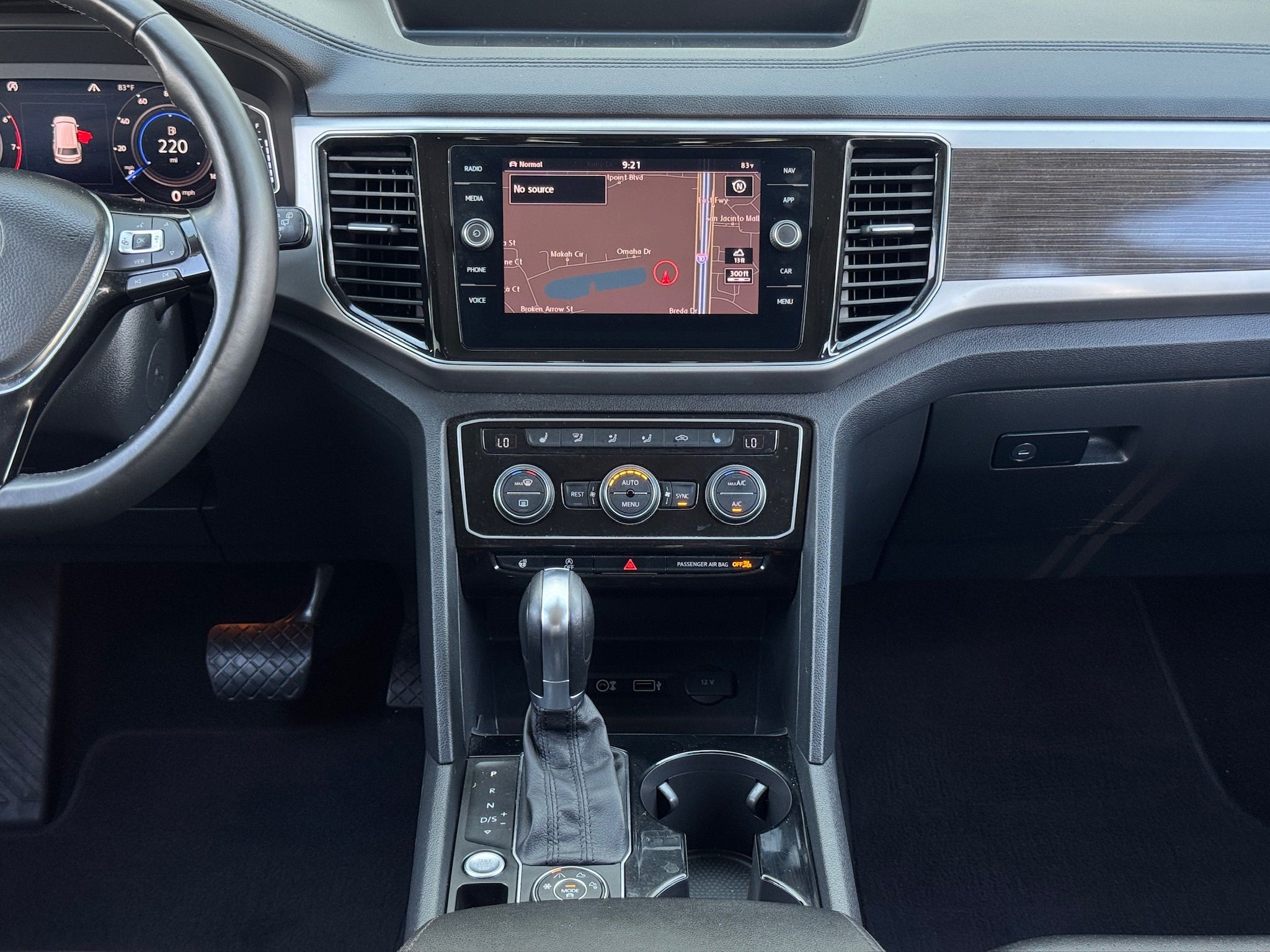 2019 Volkswagen Atlas SEL Silver at Community Kia