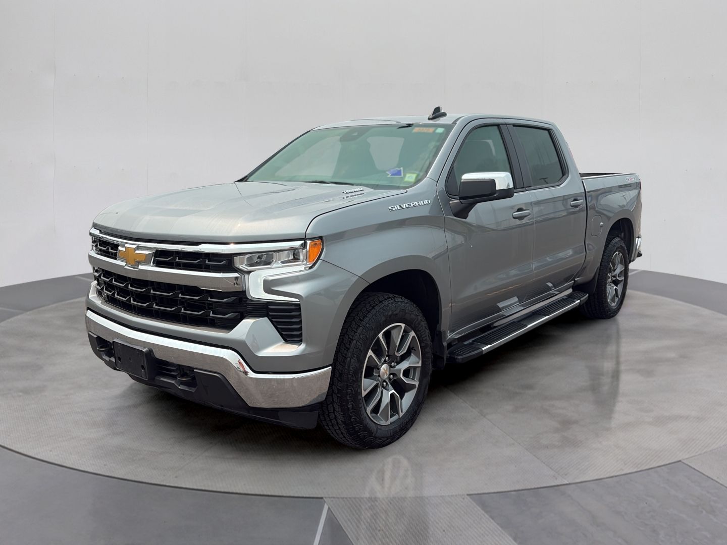 Sterling Gray Metallic 2025 Chevrolet Silverado 1500 Pickup Truck Four-Wheel Drive 8-Speed Automatic