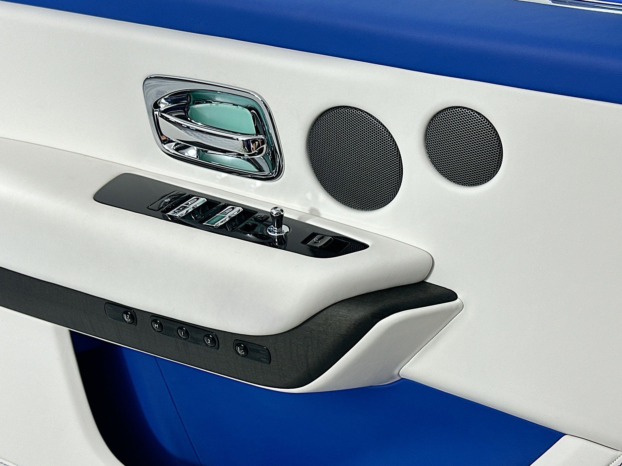 used 2025 Rolls-Royce Cullinan car, priced at $467,575