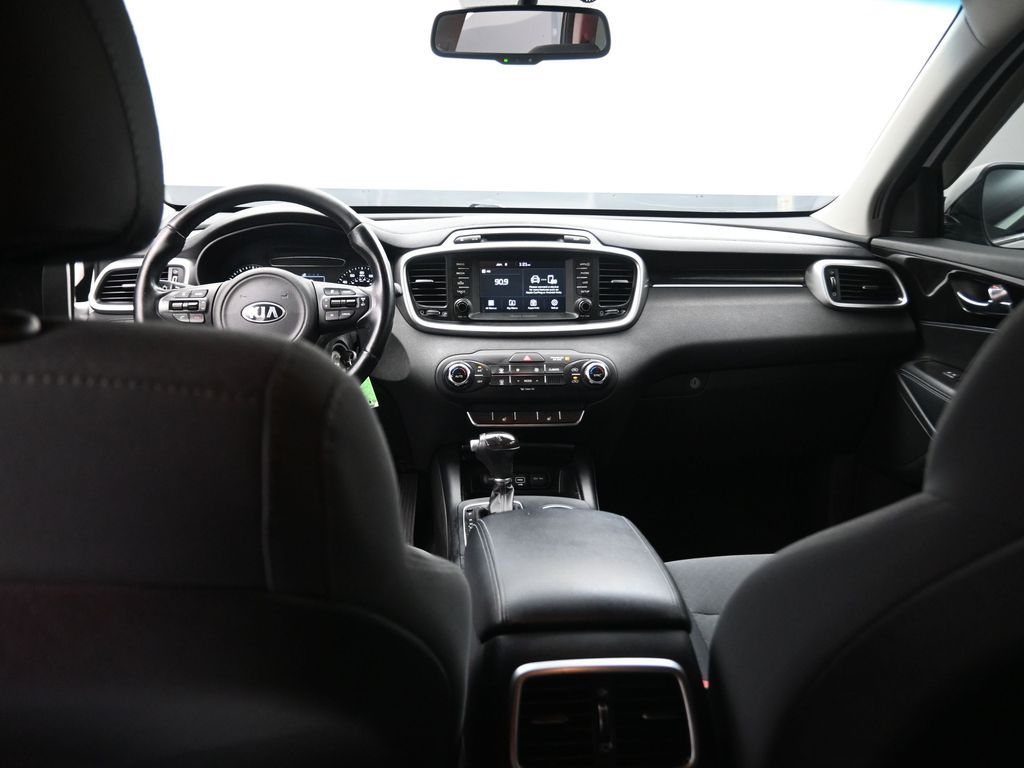 2017 Kia Sorento LX White at Toyota of Victoria