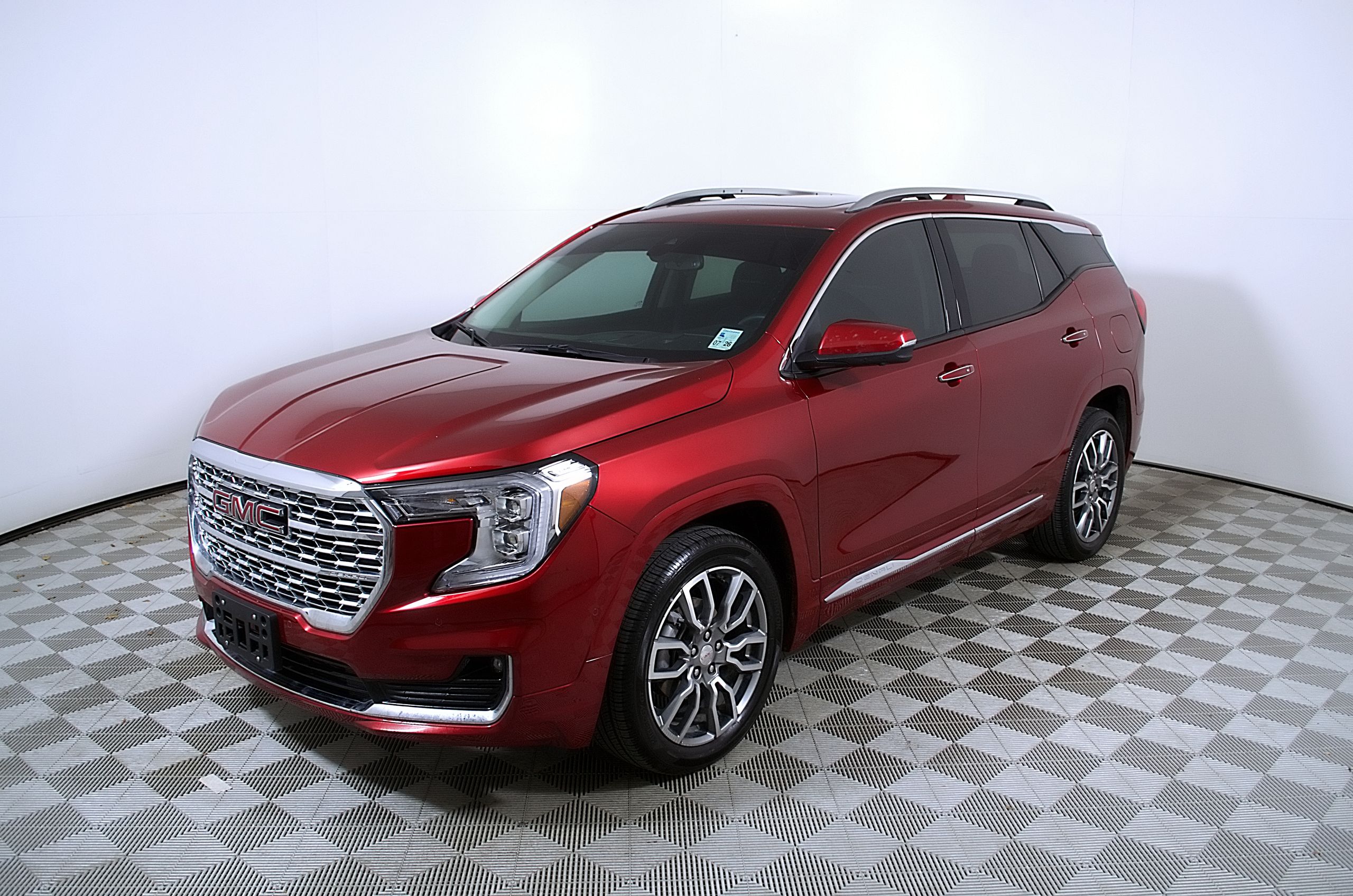 View vehicle photo 3