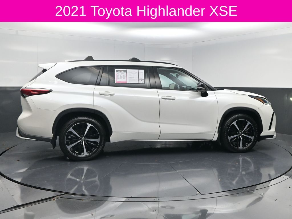 2021 Toyota Highlander XSE White at Autostrade