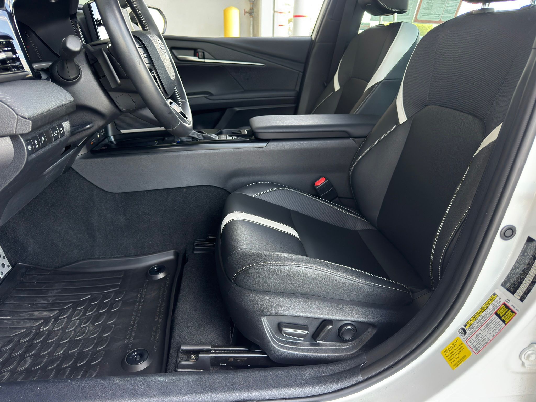 2025 Toyota Camry SE White at Big Star Buick GMC