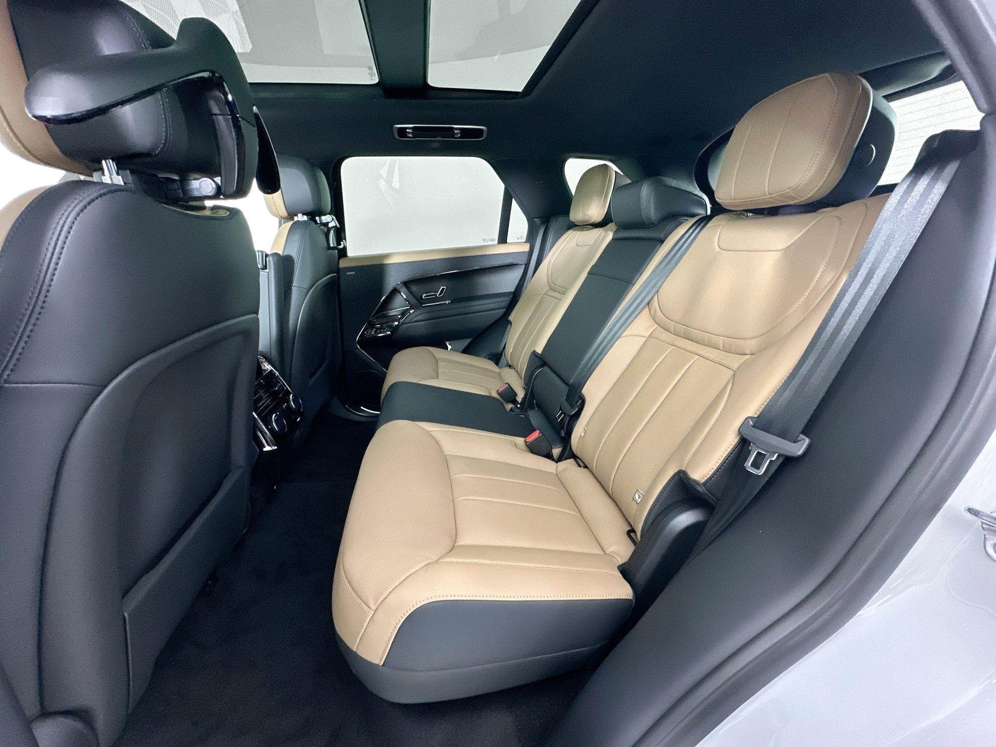new 2026 Land Rover Range Rover Sport car, priced at $103,875