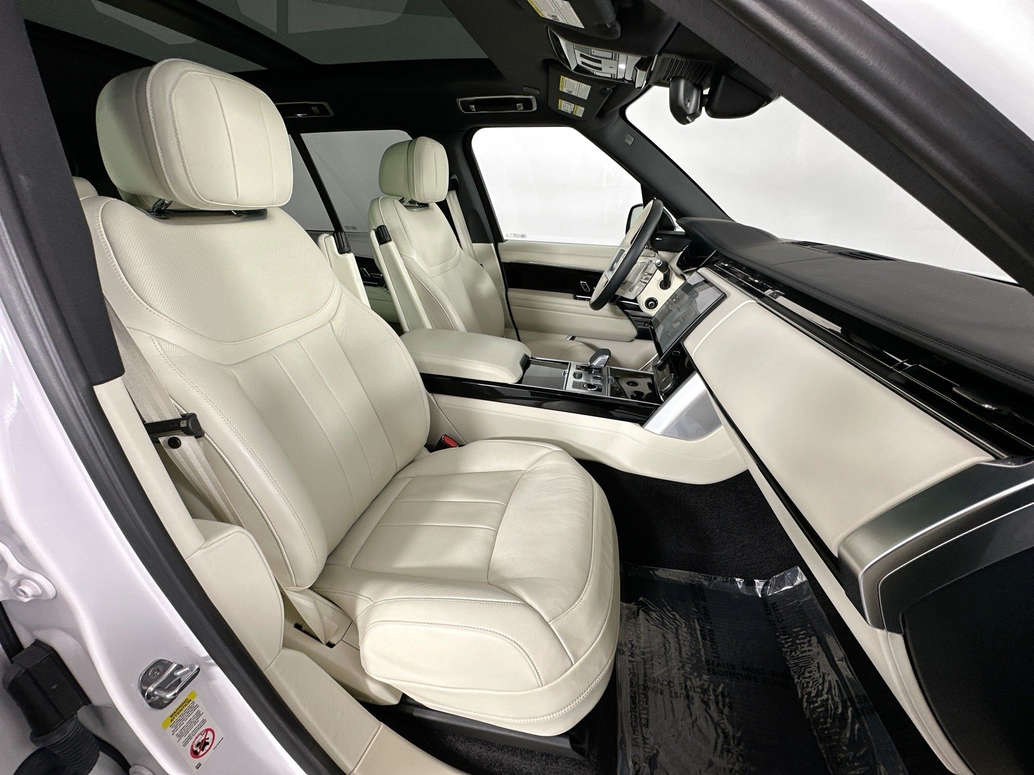 used 2023 Land Rover Range Rover car, priced at $112,998