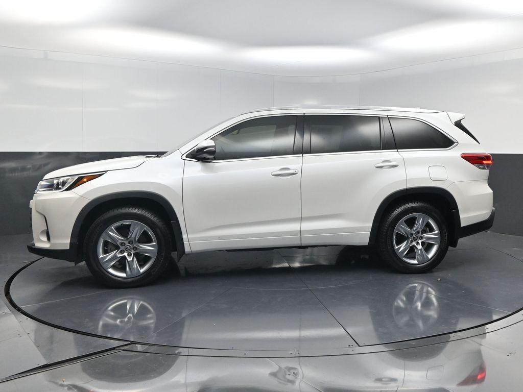2018 Toyota Highlander Limited White at Toyota of Victoria