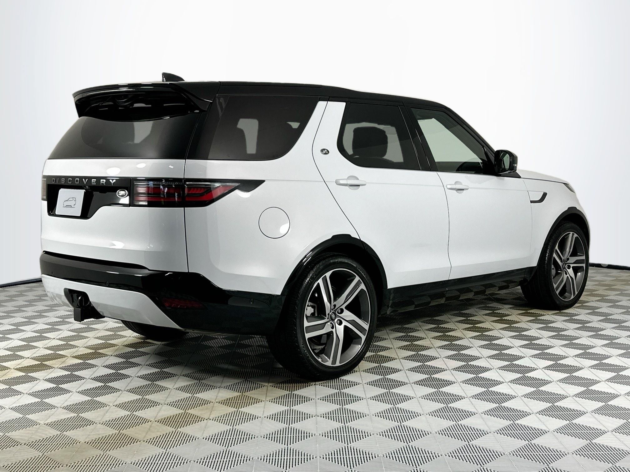 used 2023 Land Rover Discovery car, priced at $37,995
