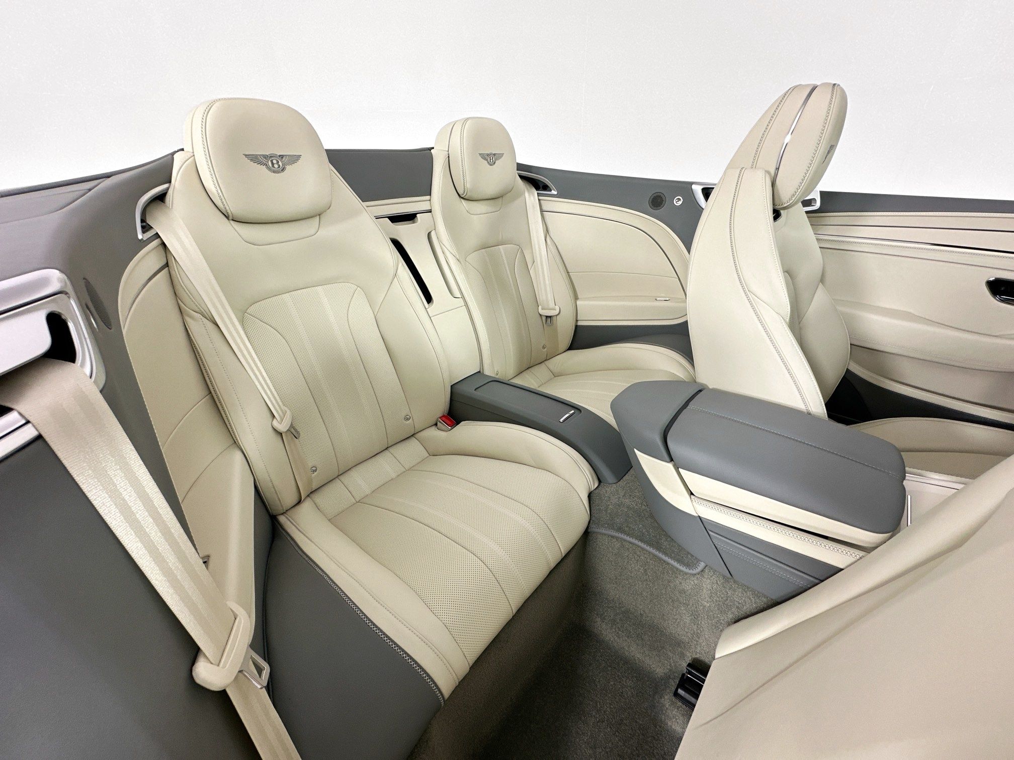 new 2026 Bentley Continental GTC car