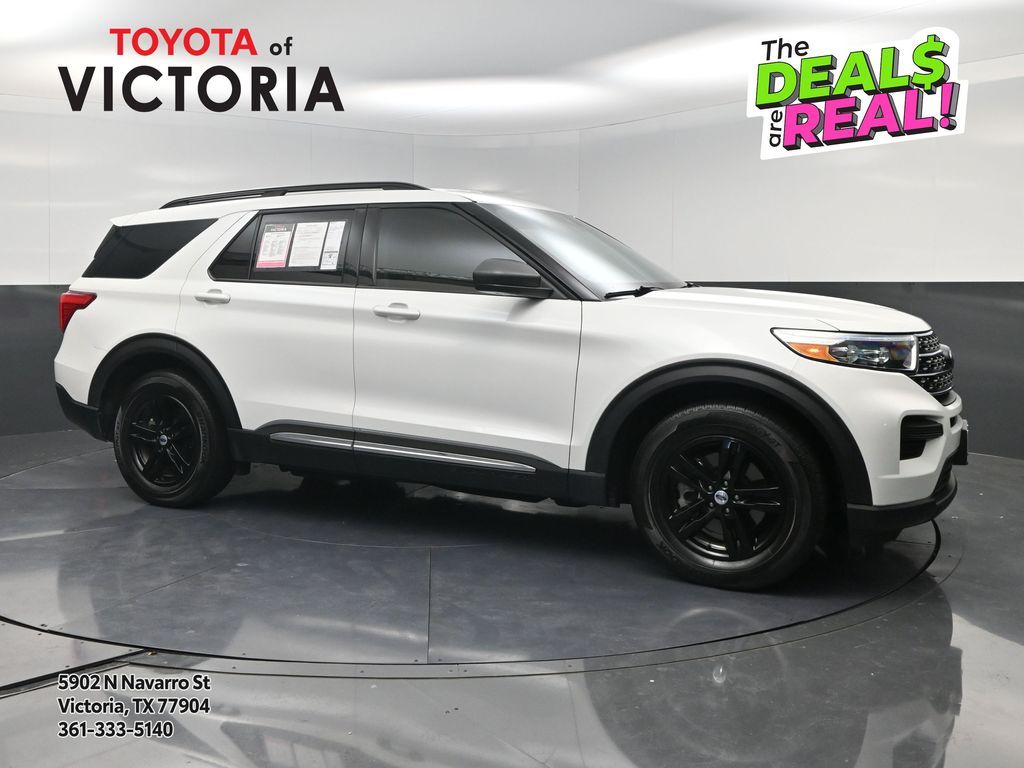 2024 Ford Explorer XLT White at EAG Ford Navasota