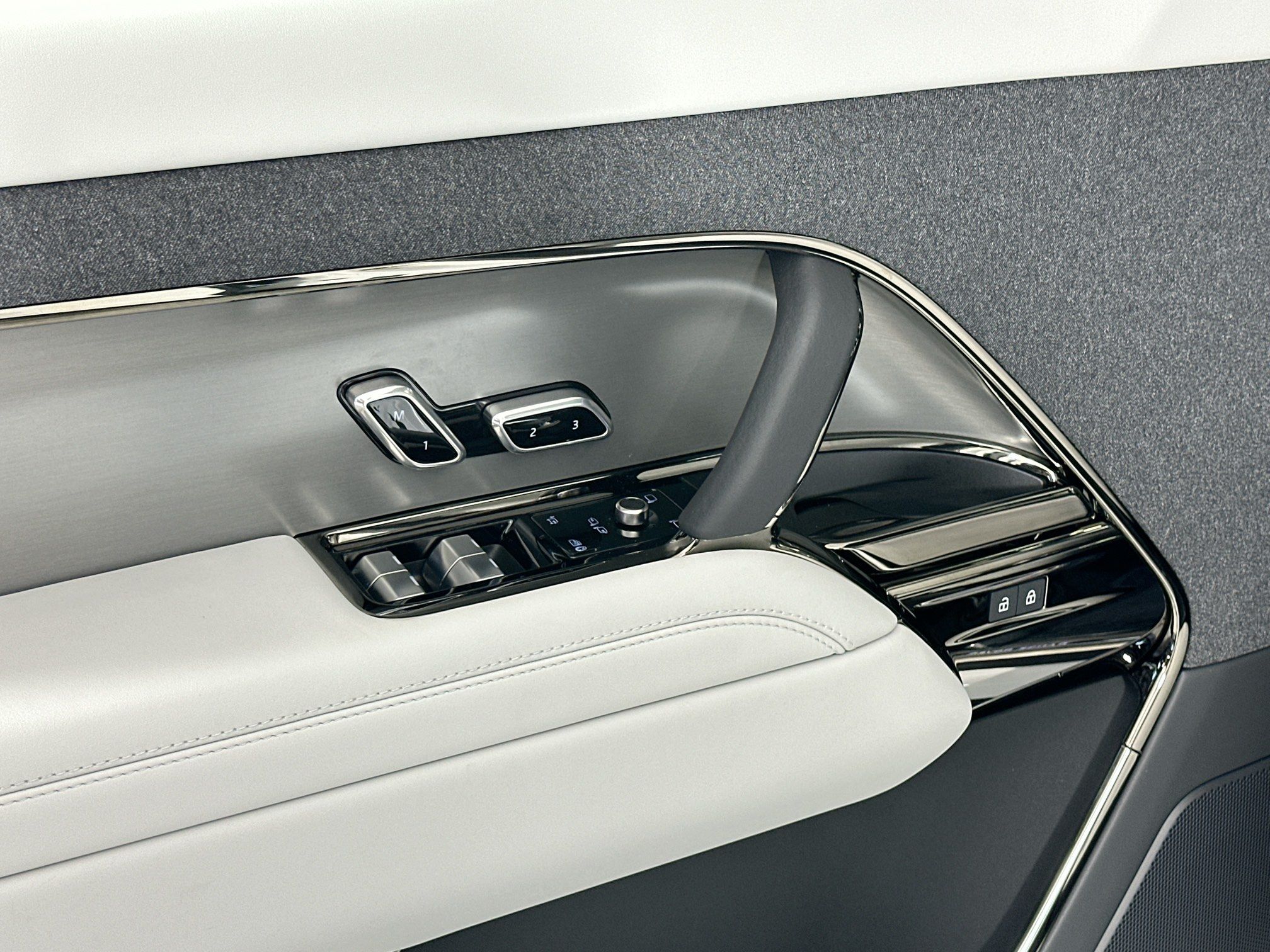 new 2026 Land Rover Range Rover Sport car, priced at $89,120