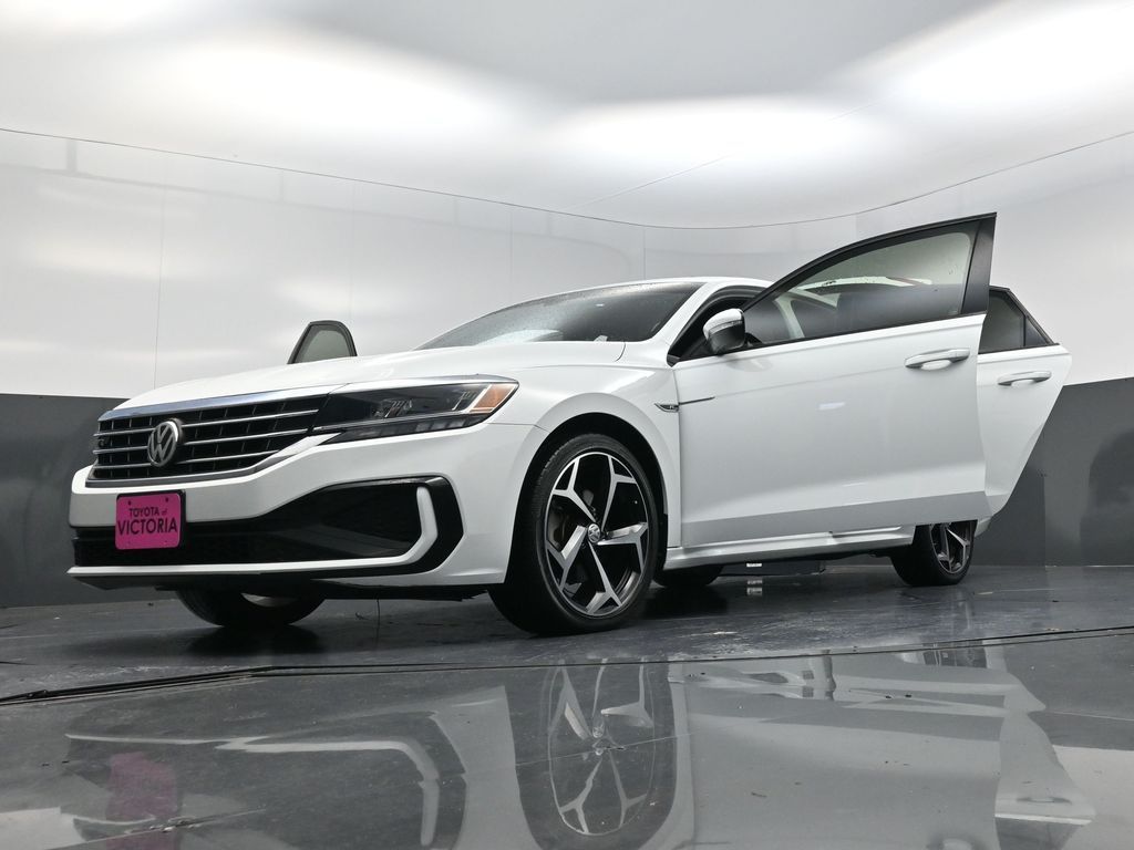 2022 Volkswagen Passat 2.0T R-Line White at Durrett Motor Company