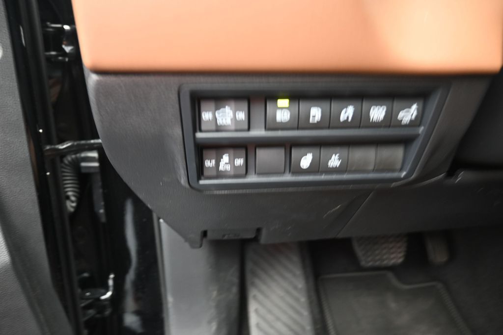 2025 Toyota Tundra Hybrid 1794 Edition - 8