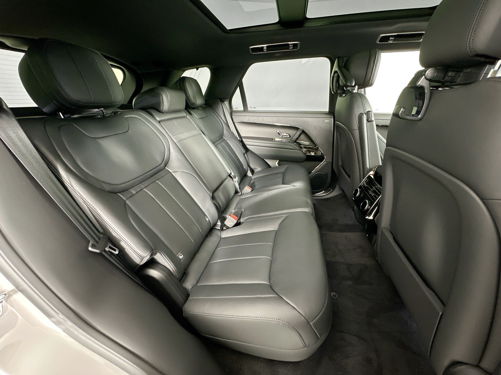 new 2026 Land Rover Range Rover Sport car, priced at $104,335