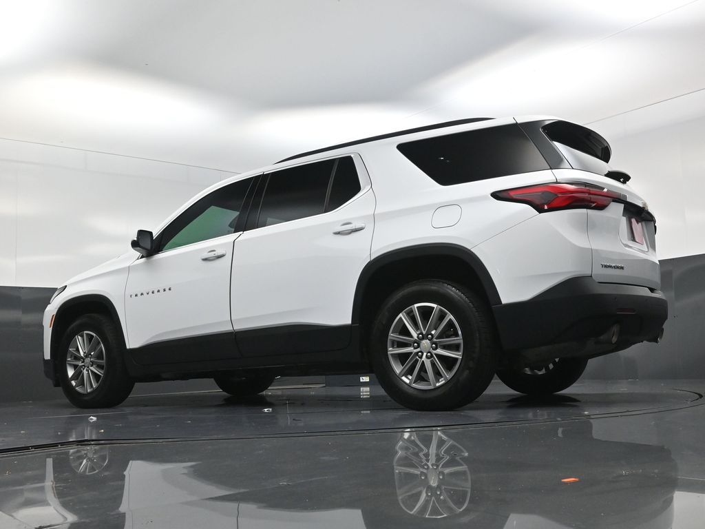 2023 Chevrolet Traverse LT White at AutoSavvy Houston Southwest