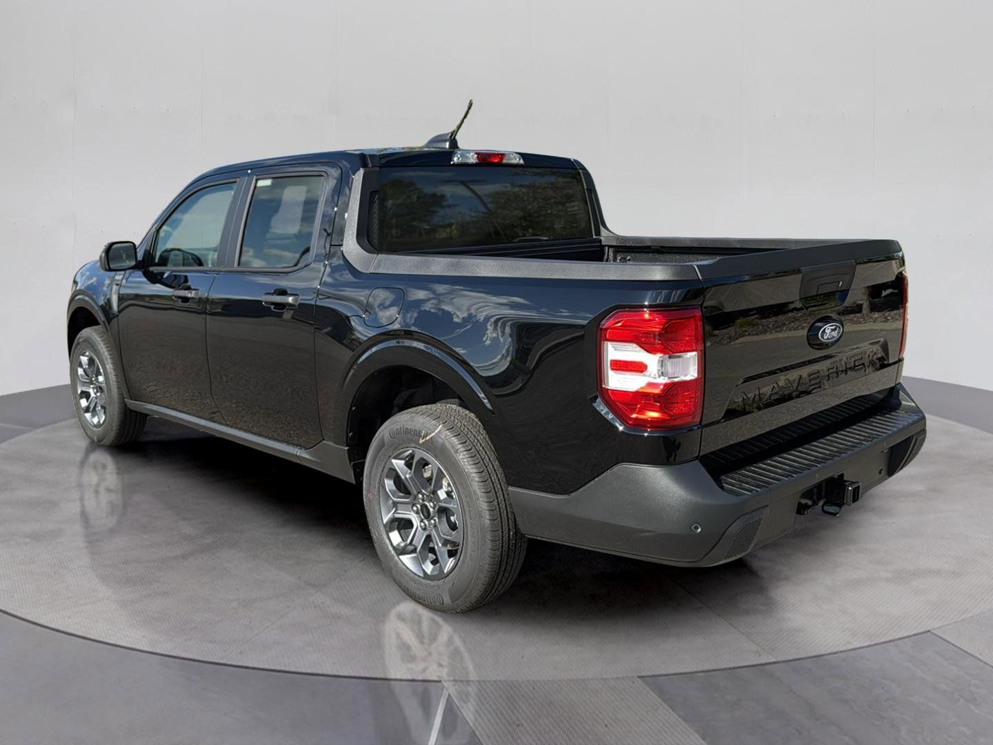 2025 Ford Maverick XLT - Photo 3