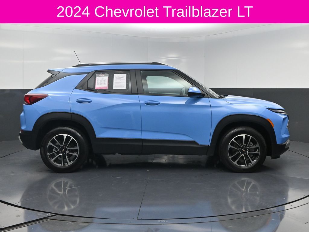 2024 Chevrolet TrailBlazer LT Blue at DeMontrond Automotive Group