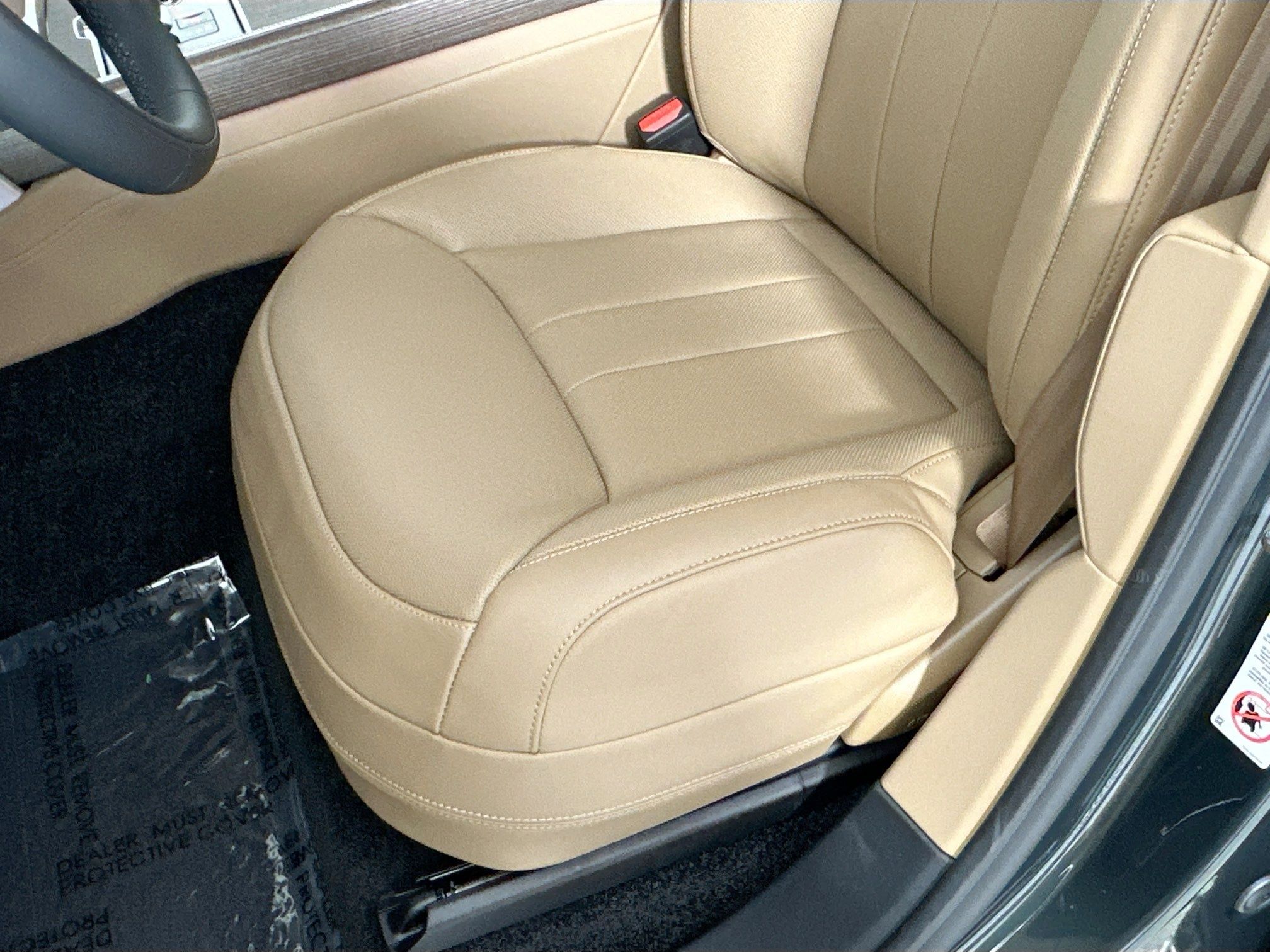 new 2026 Land Rover Range Rover Plug-In Hybrid car, priced at $134,950