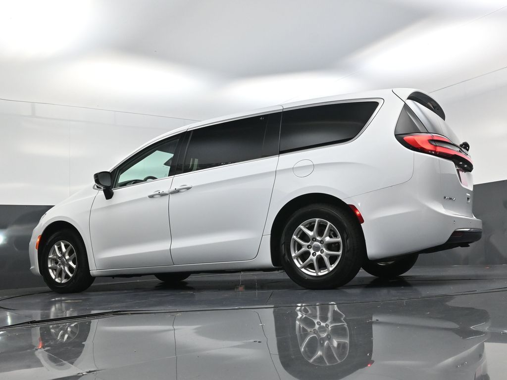 2024 Chrysler Pacifica Touring L White at Texan Dodge Chrysler Jeep Ram