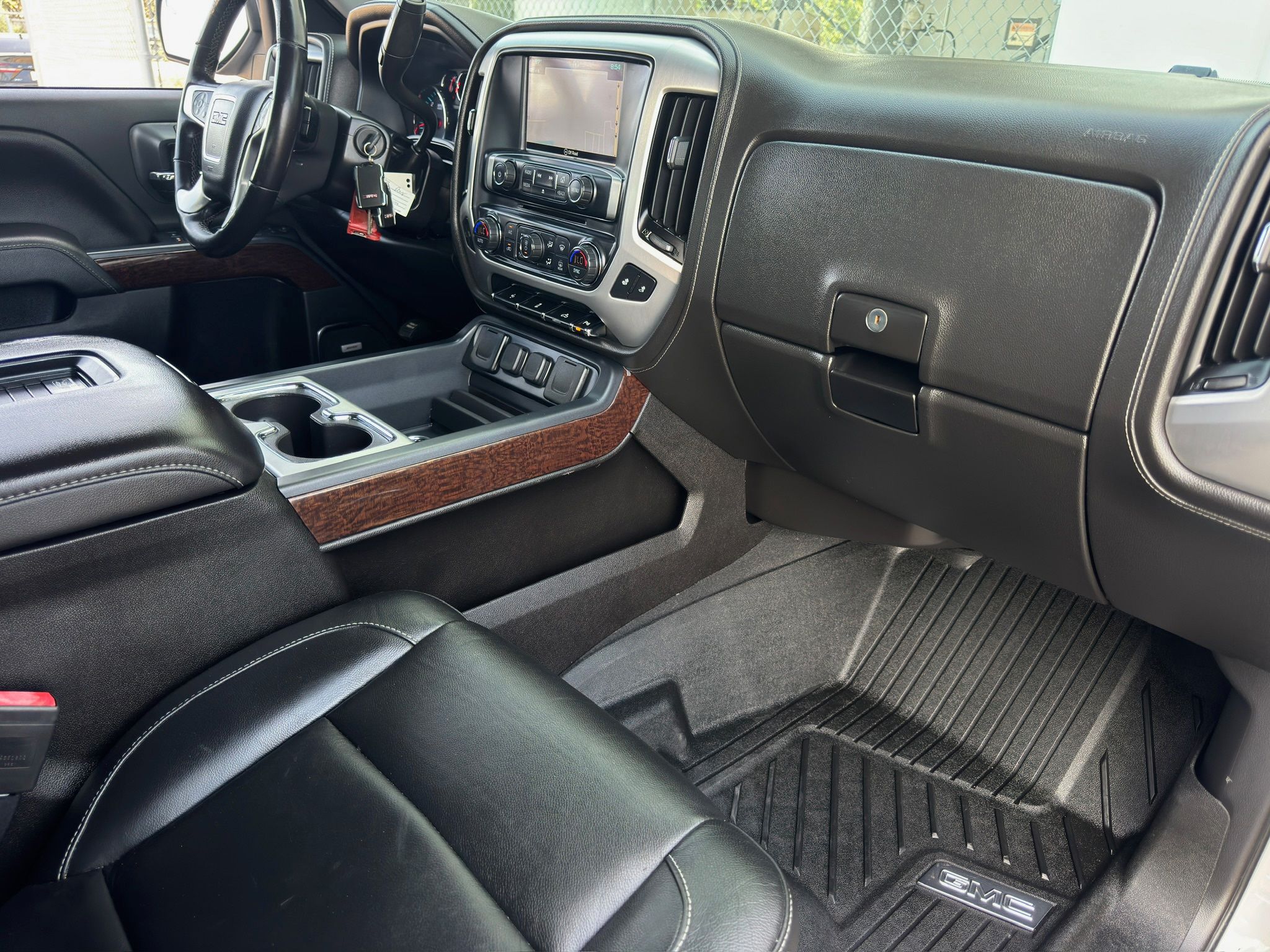 2018 GMC Sierra 1500 SLT White at Autostrade