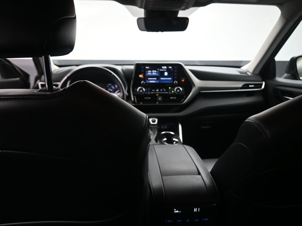 2022 Toyota Highlander XLE Gray at Gullo Toyota