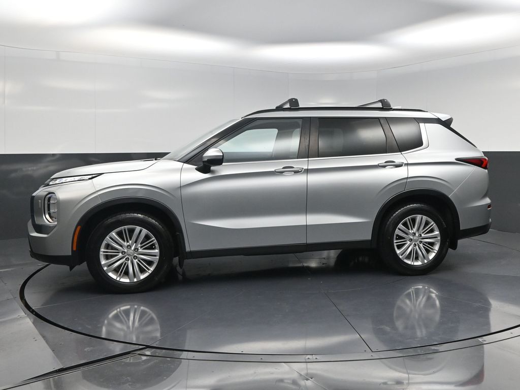 2022 Mitsubishi Outlander ES Silver at Emmons Autoplex