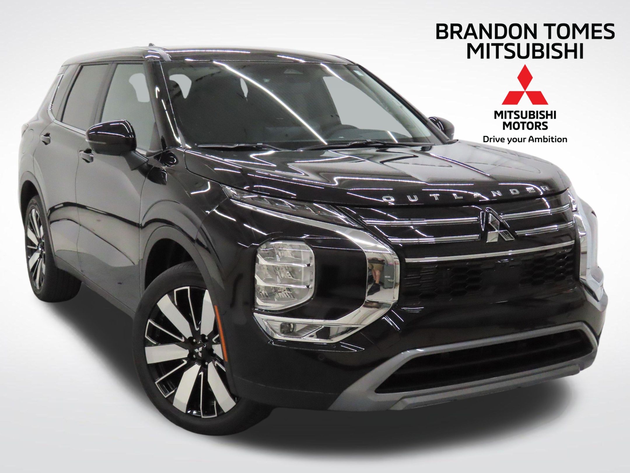 Black 2026 Mitsubishi Outlander SUV / Crossover Front-Wheel Drive Continuously Variable Transmission