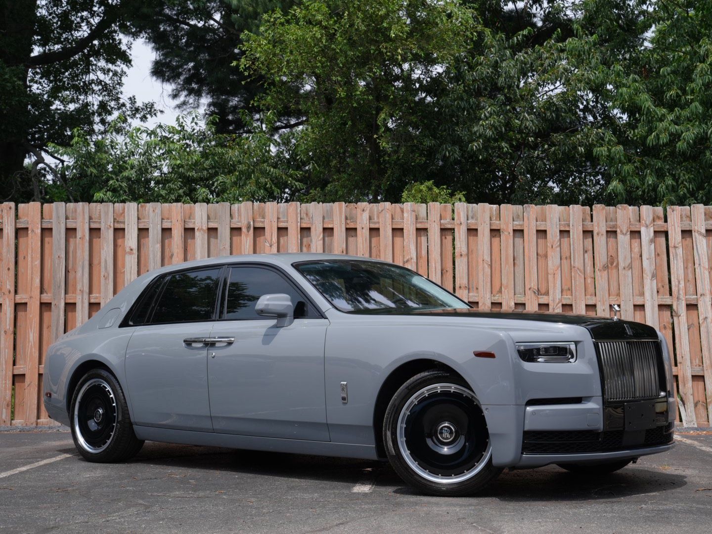 Burnout Gray 2024 Rolls-Royce Phantom Sedan Rear-Wheel Drive 8-Speed Automatic
