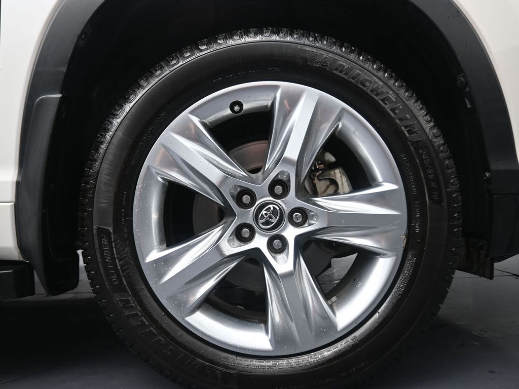2017 Toyota Highlander Limited White at Classic Chevrolet Galveston