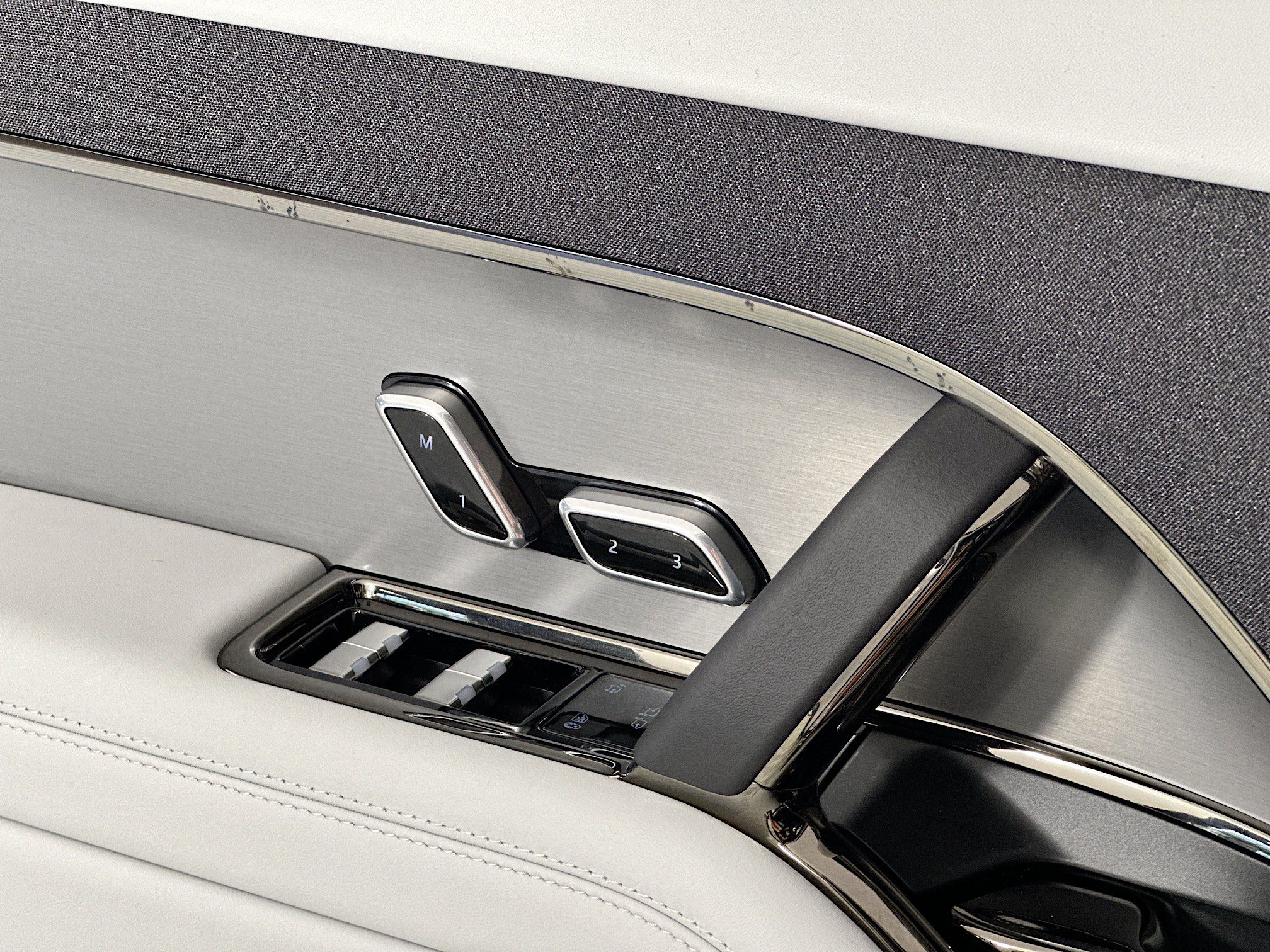 new 2026 Land Rover Range Rover Sport car, priced at $93,060