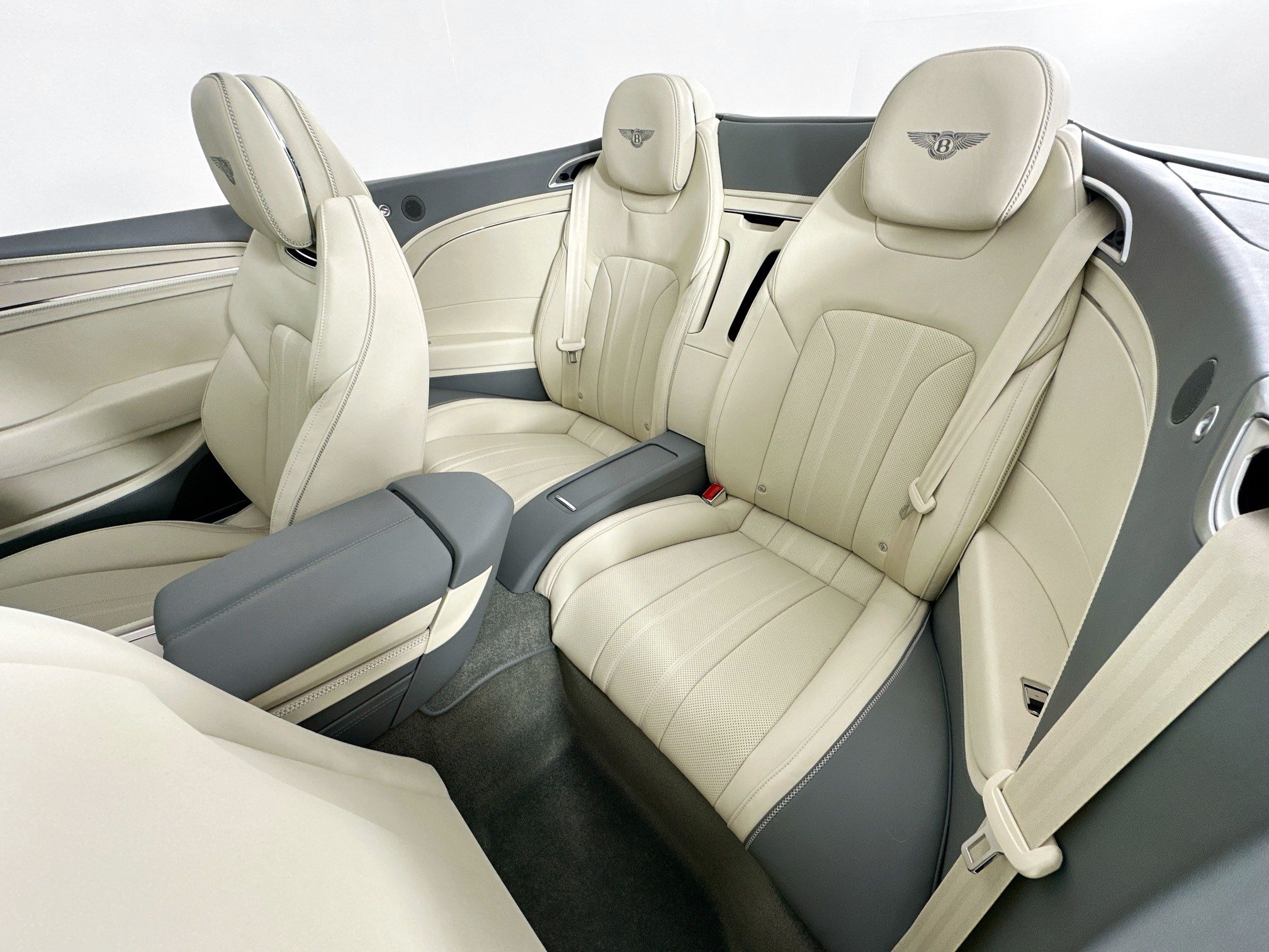 new 2026 Bentley Continental GTC car