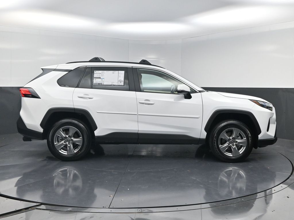 2025 Toyota RAV4 XLE - 3