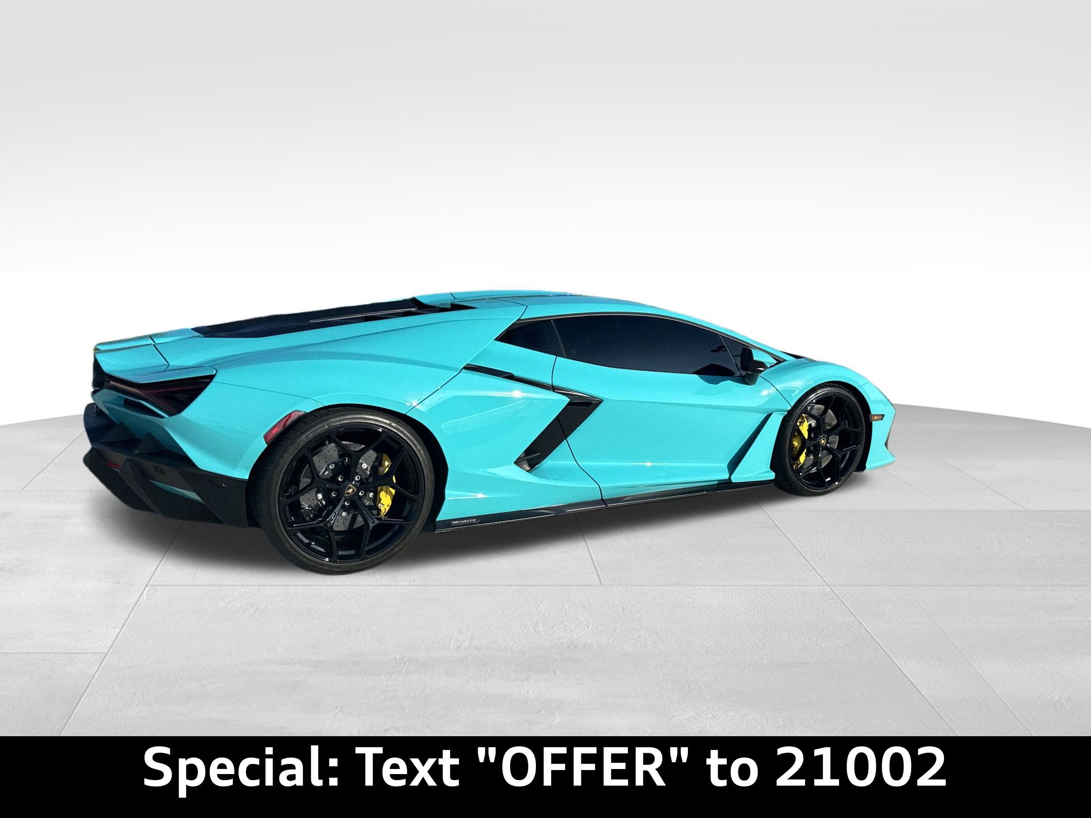 2024 Lamborghini Revuelto photo 3