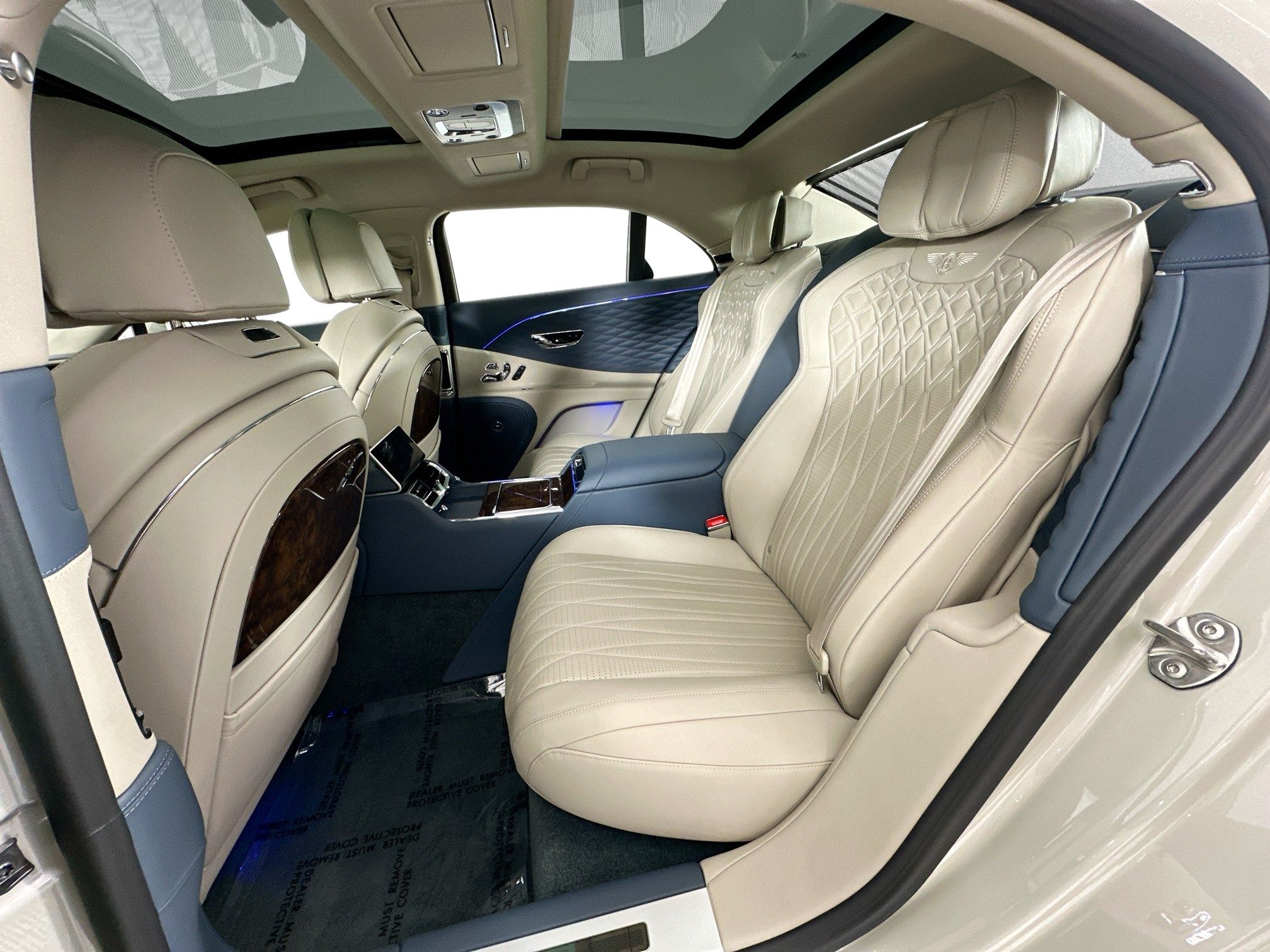 used 2022 Bentley Flying Spur car