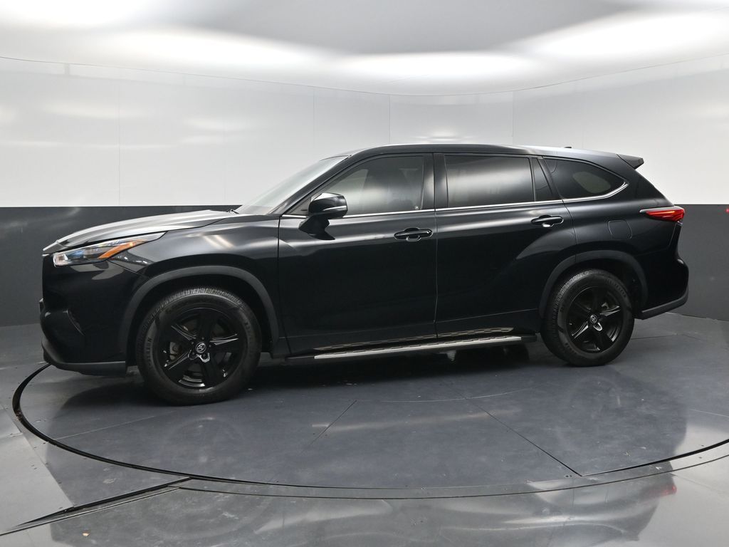 2022 Toyota Highlander LE Black at Victoria Chrysler Dodge Jeep Ram