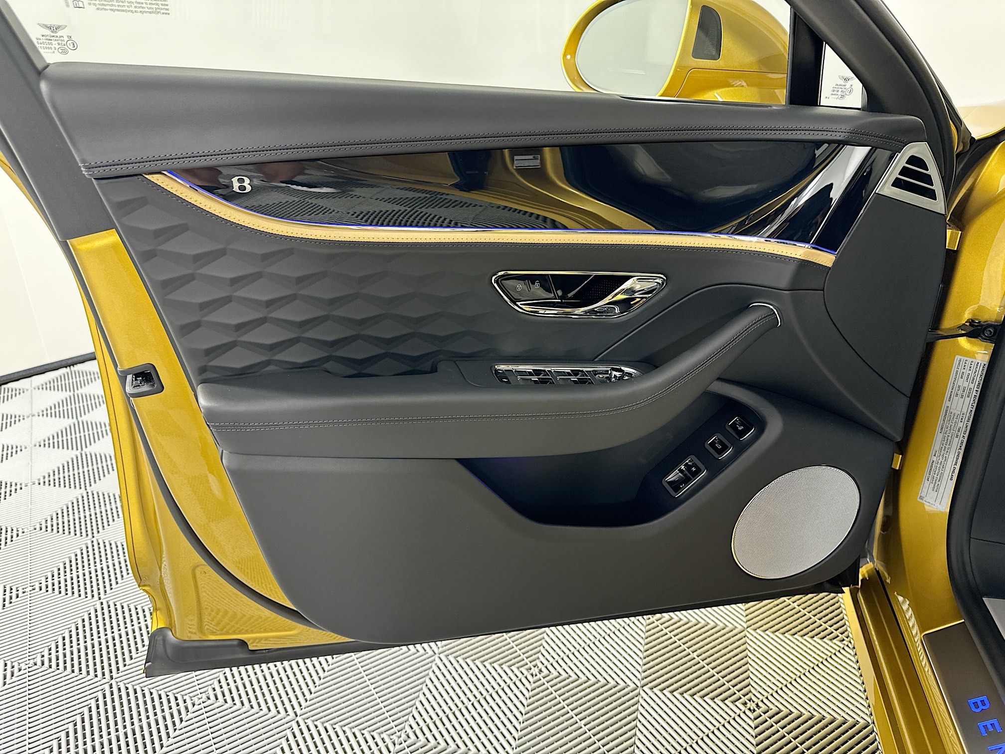 new 2026 Bentley Flying Spur car