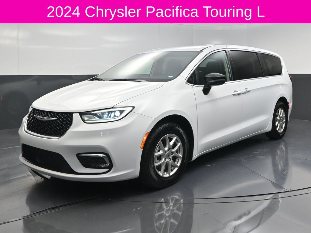 2024 Chrysler Pacifica Touring L White at Texan Dodge Chrysler Jeep Ram