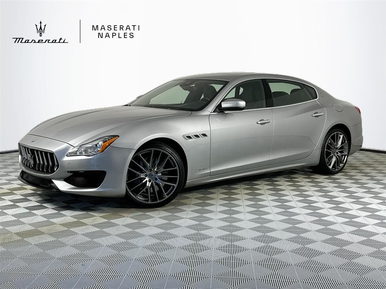 2017 Maserati Quattroporte GTS GranSport RWD