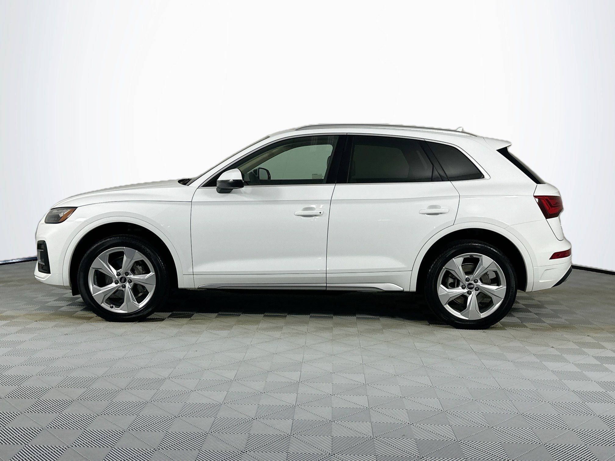used 2021 Audi Q5 car, priced at $24,998