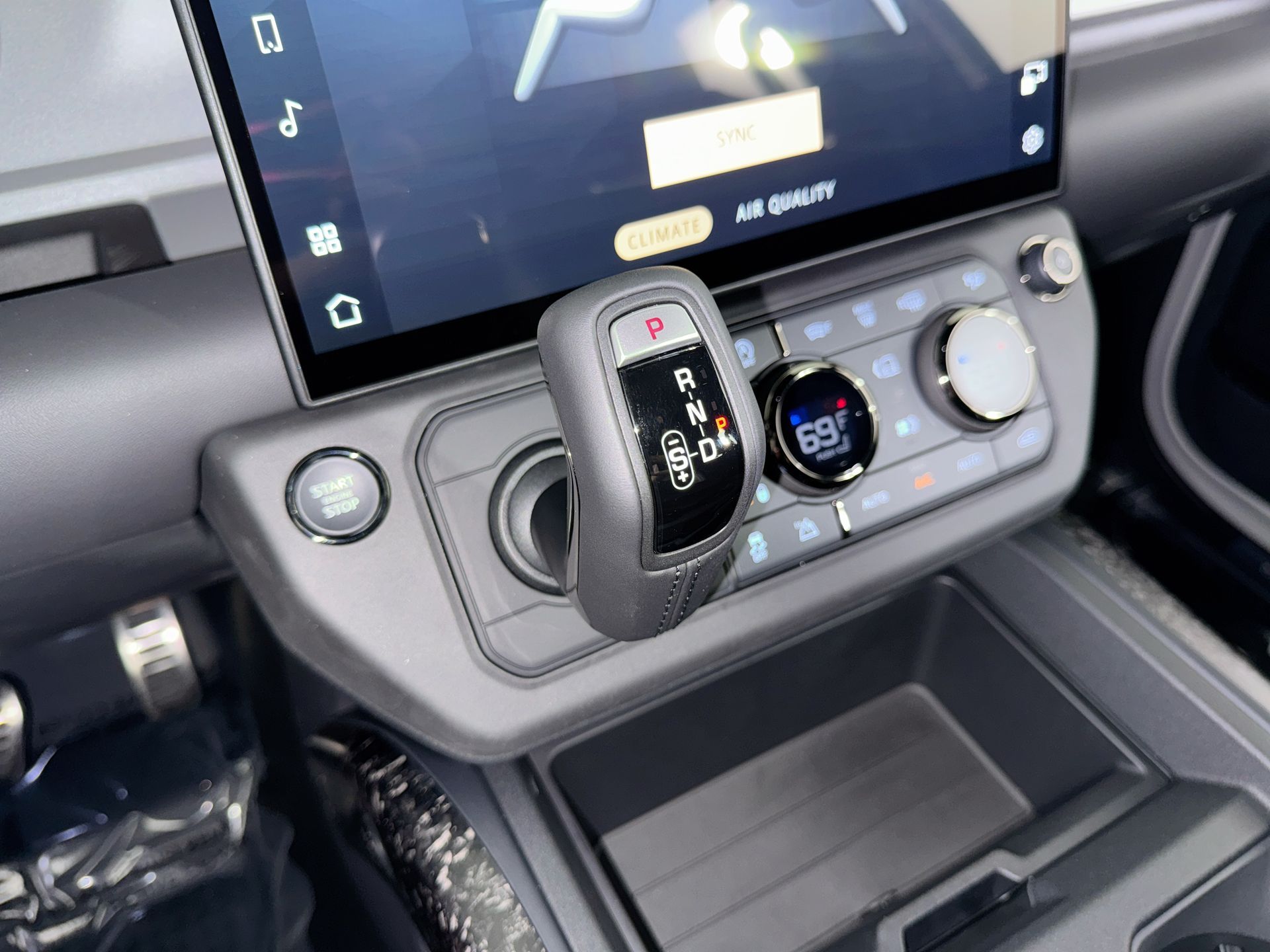 new 2026 Land Rover Defender 110 car, priced at $172,486