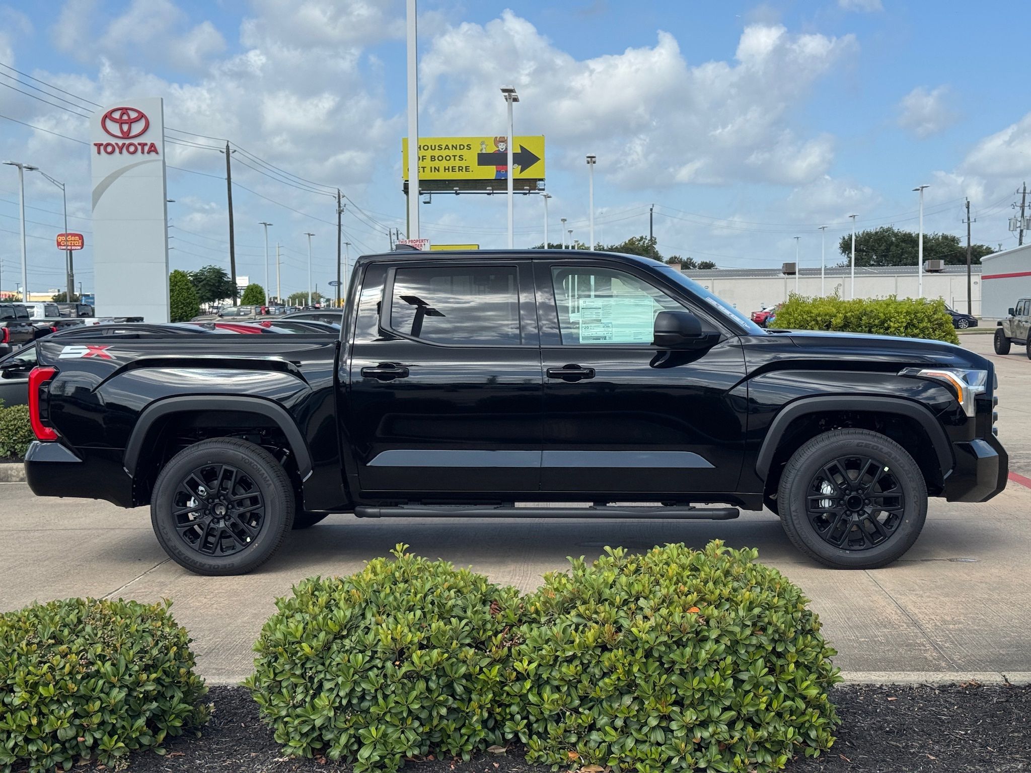 2026 Toyota Tundra SR5 - 9