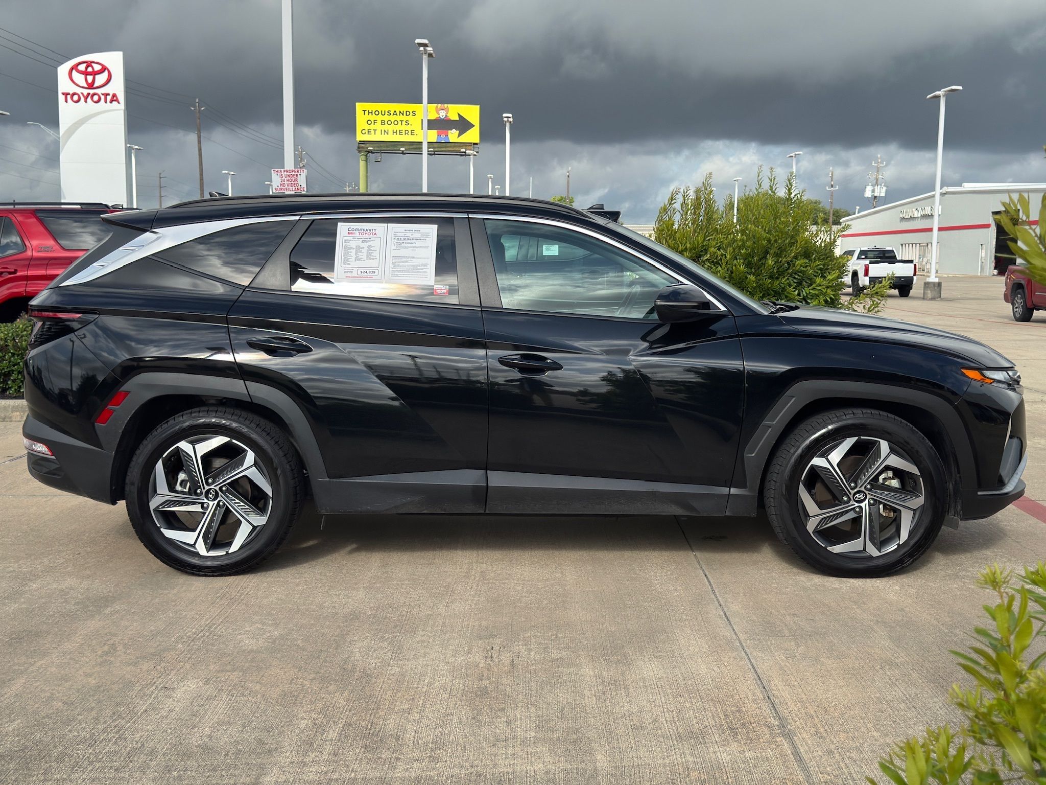 2024 Hyundai Tucson SEL Black at Classic Chevrolet Galveston