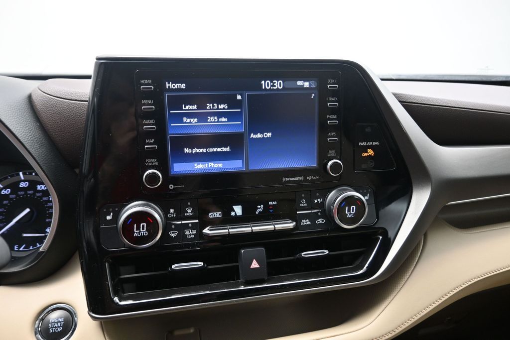 2022 Toyota Highlander XLE Red at Emmons Autoplex