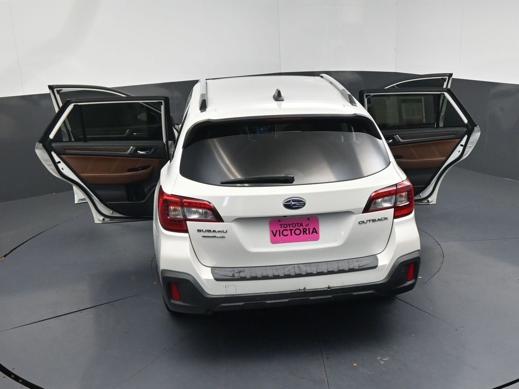 2019 Subaru Outback 2.5i White at Westside Lexus