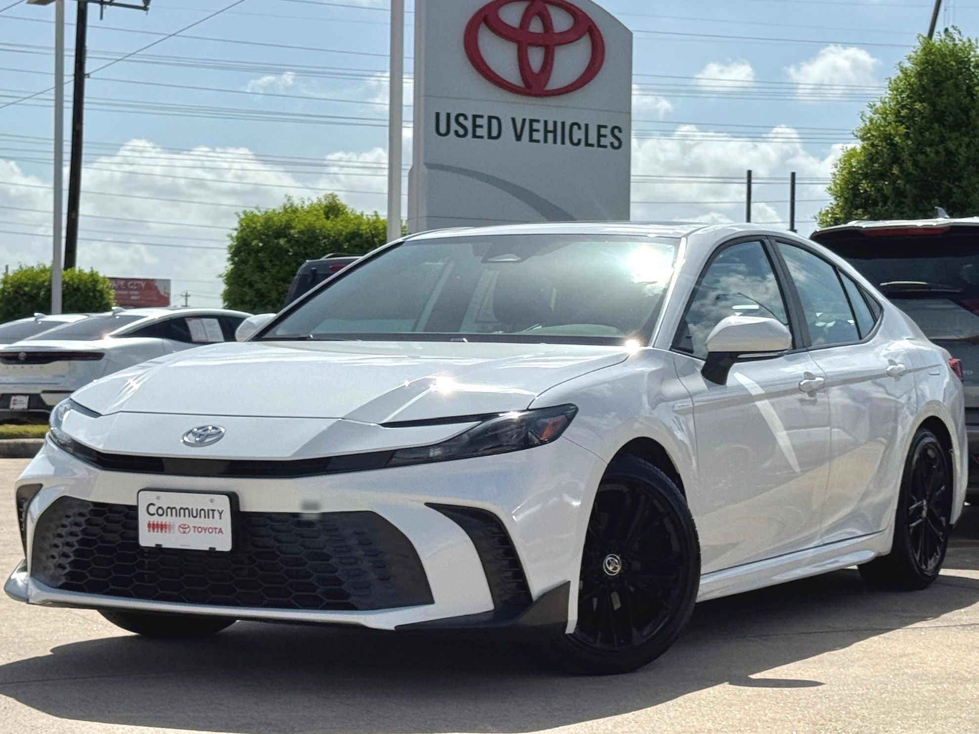 2025 Toyota Camry SE White at Big Star Buick GMC