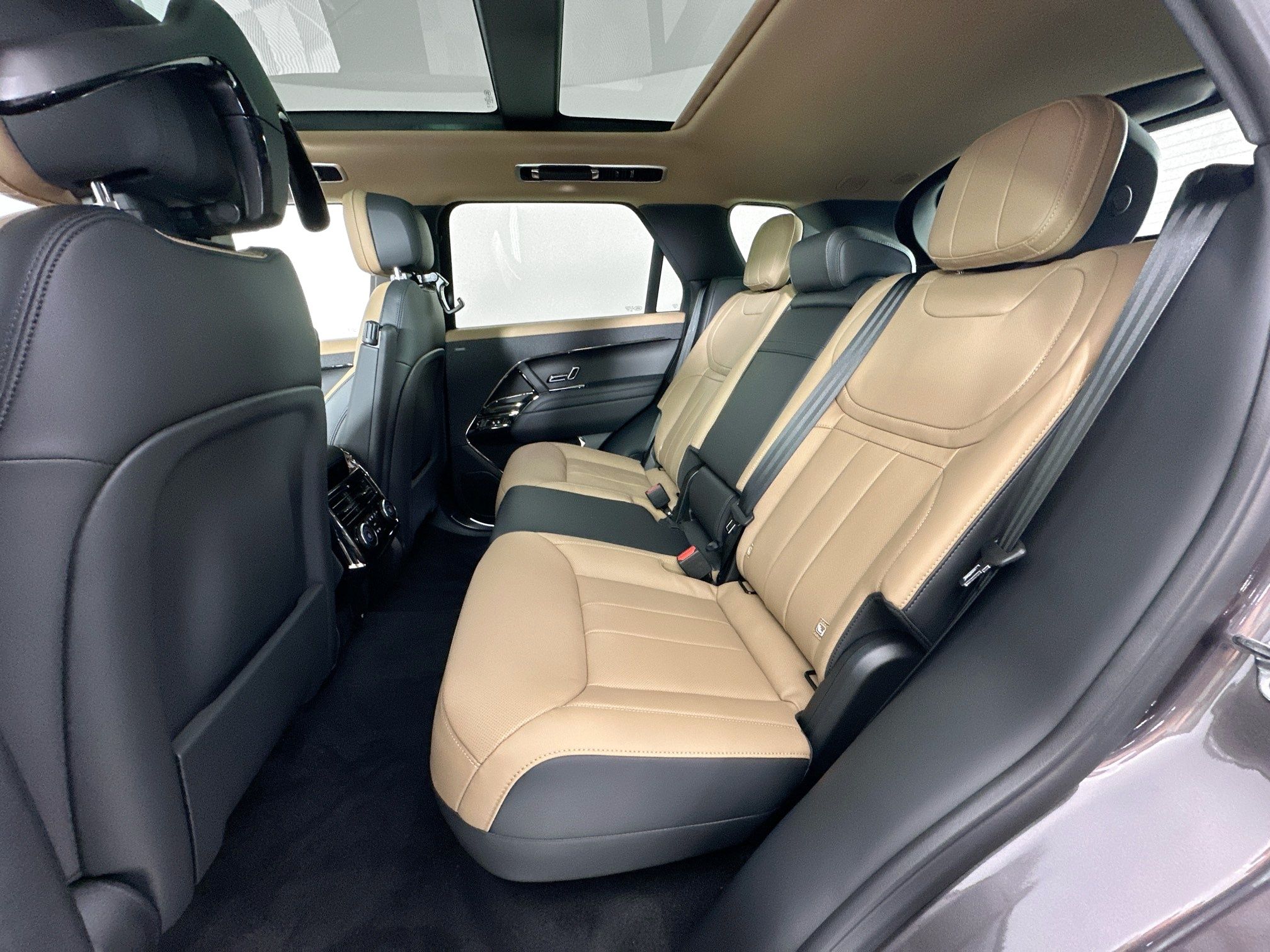 new 2026 Land Rover Range Rover Sport car, priced at $119,430
