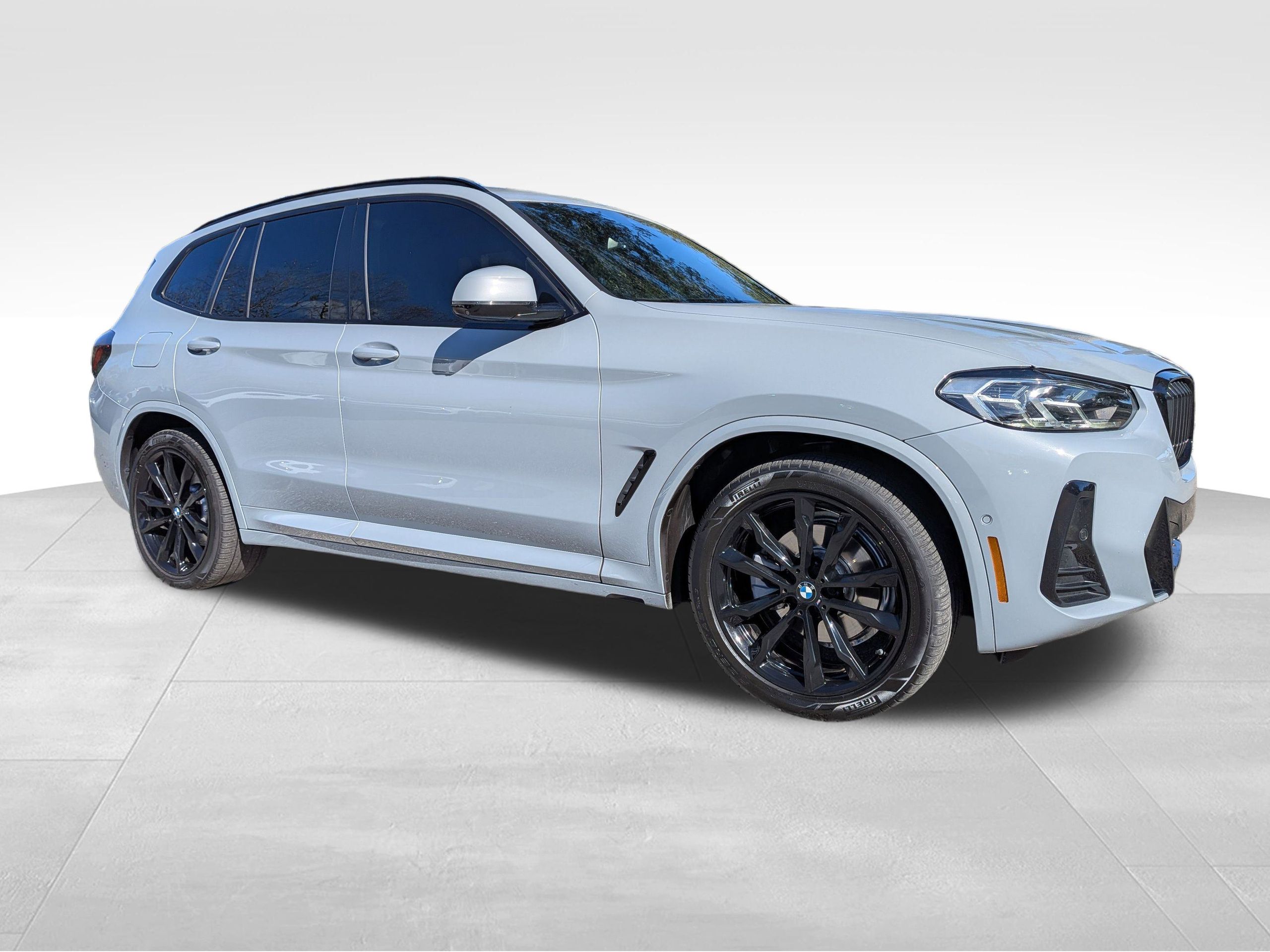 2023 BMW X3 30i's photo