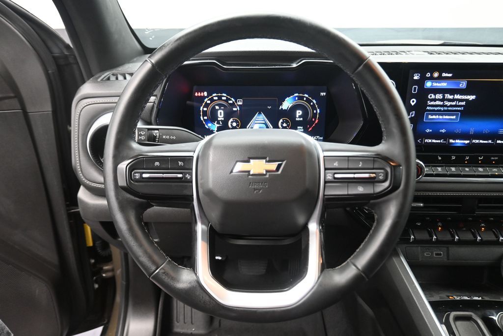 2024 Chevrolet Colorado LT - 5