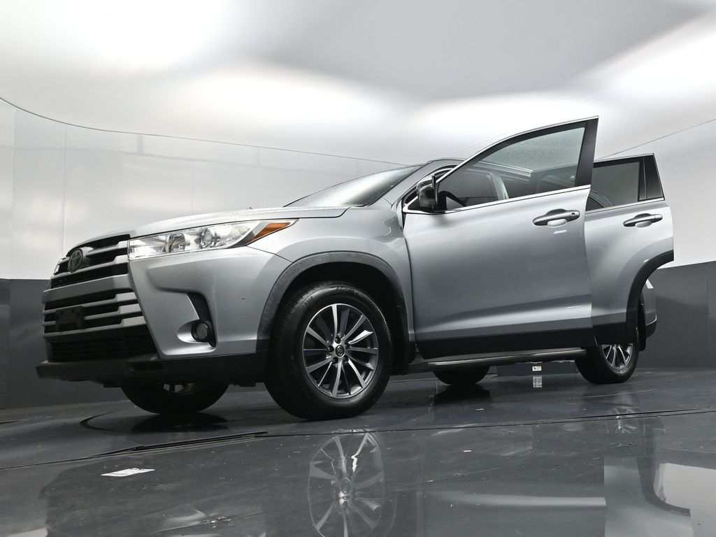 2019 Toyota Highlander XLE Silver at DeMontrond Mazda