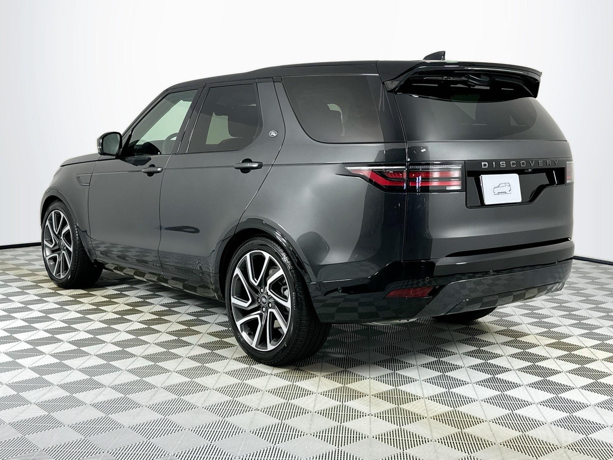 new 2025 Land Rover Discovery car, priced at $79,478